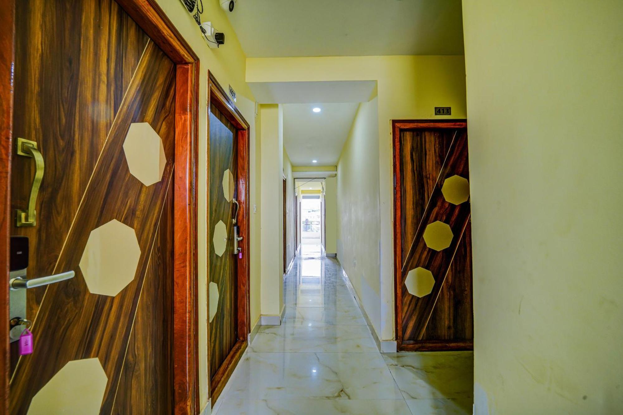 The Emerald Inn Bangalore Buitenkant foto