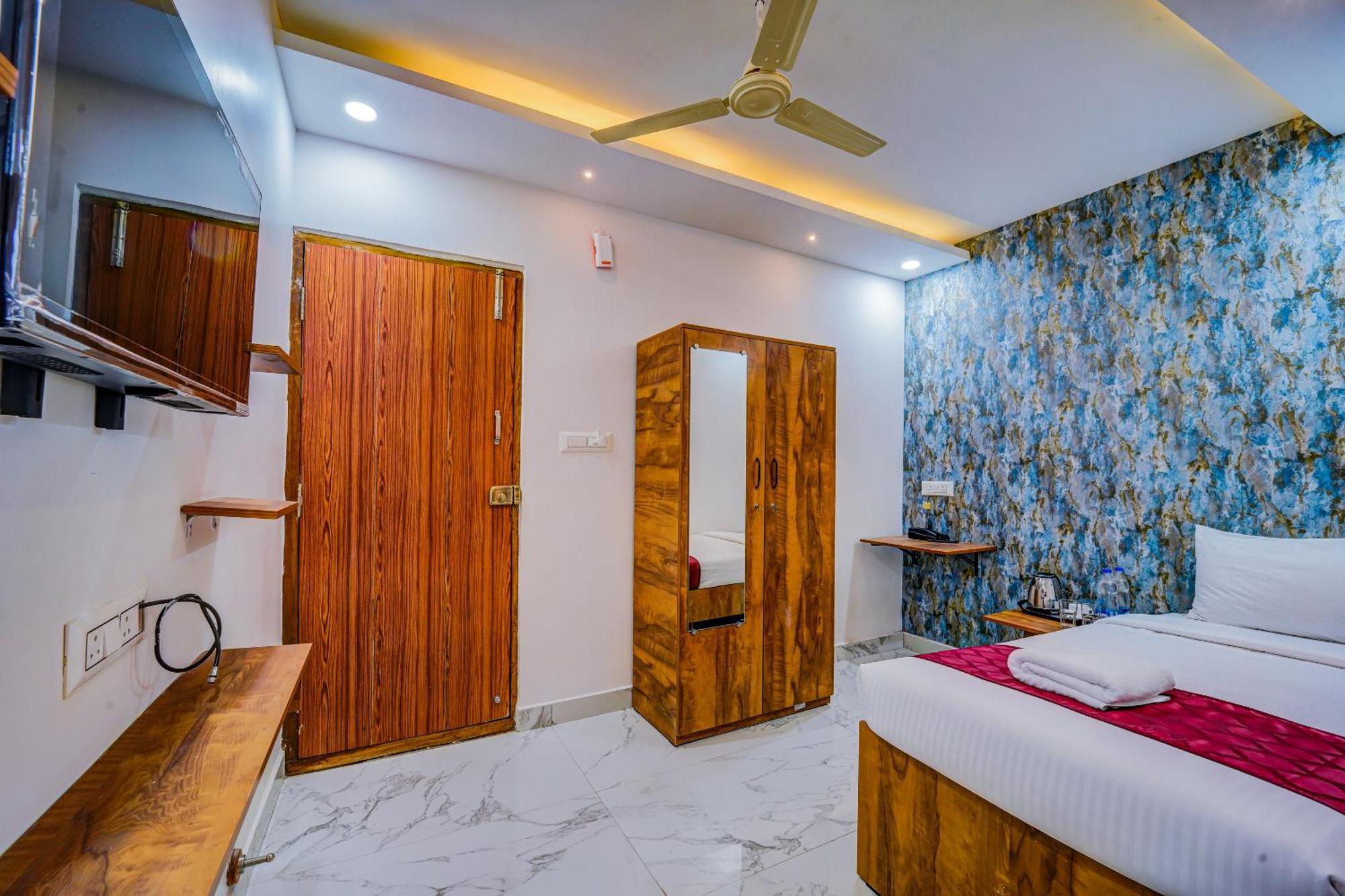 The Emerald Inn Bangalore Buitenkant foto